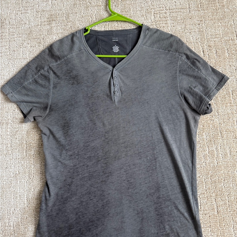 Saks Fifth Avenue Gray Short Sleeve Tee